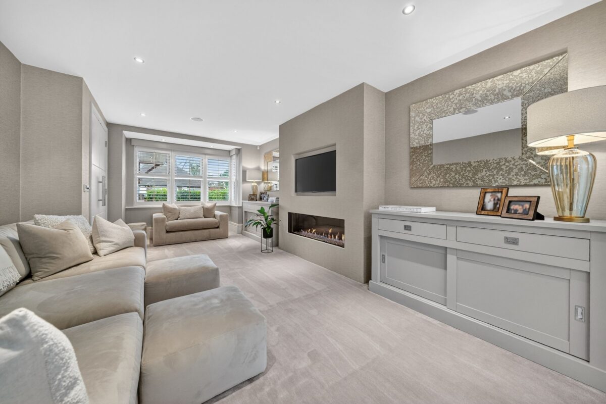 Parkway, Gidea Park
