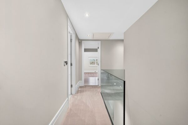 Parkway, Gidea Park