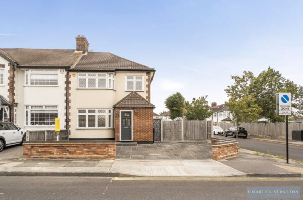 Stanley Avenue, Gidea Park