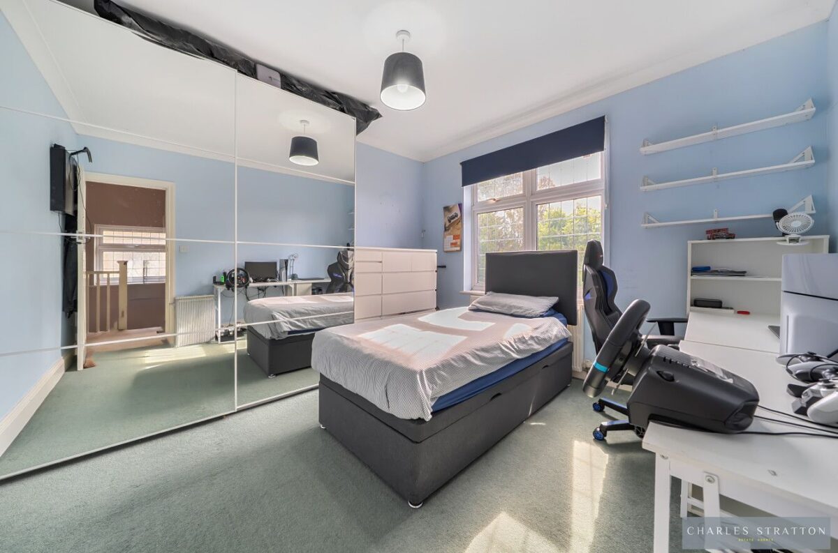 Woodfield Drive, Gidea Park