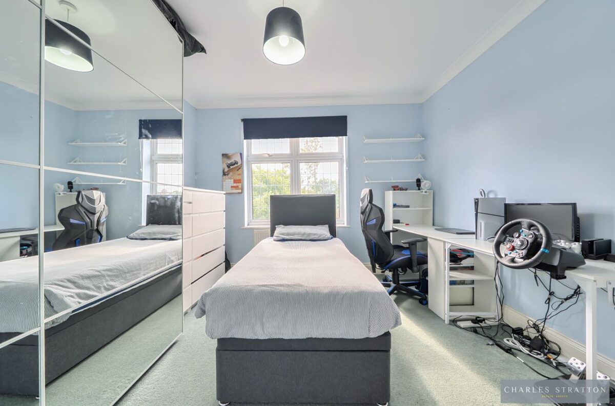 Woodfield Drive, Gidea Park