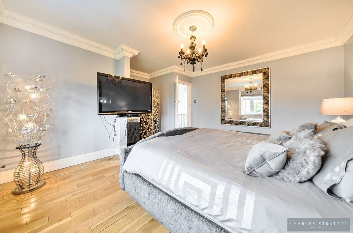 Edward Close, Gidea Park