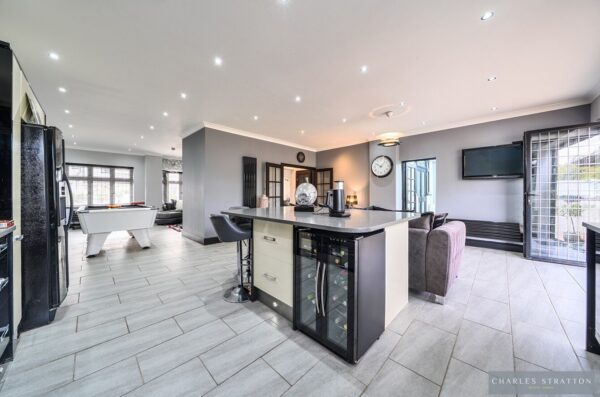 Edward Close, Gidea Park