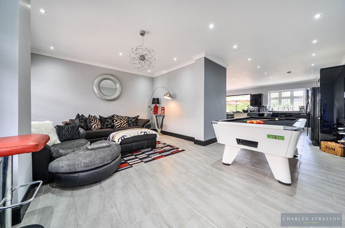 Edward Close, Gidea Park