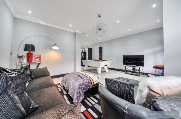 Edward Close, Gidea Park