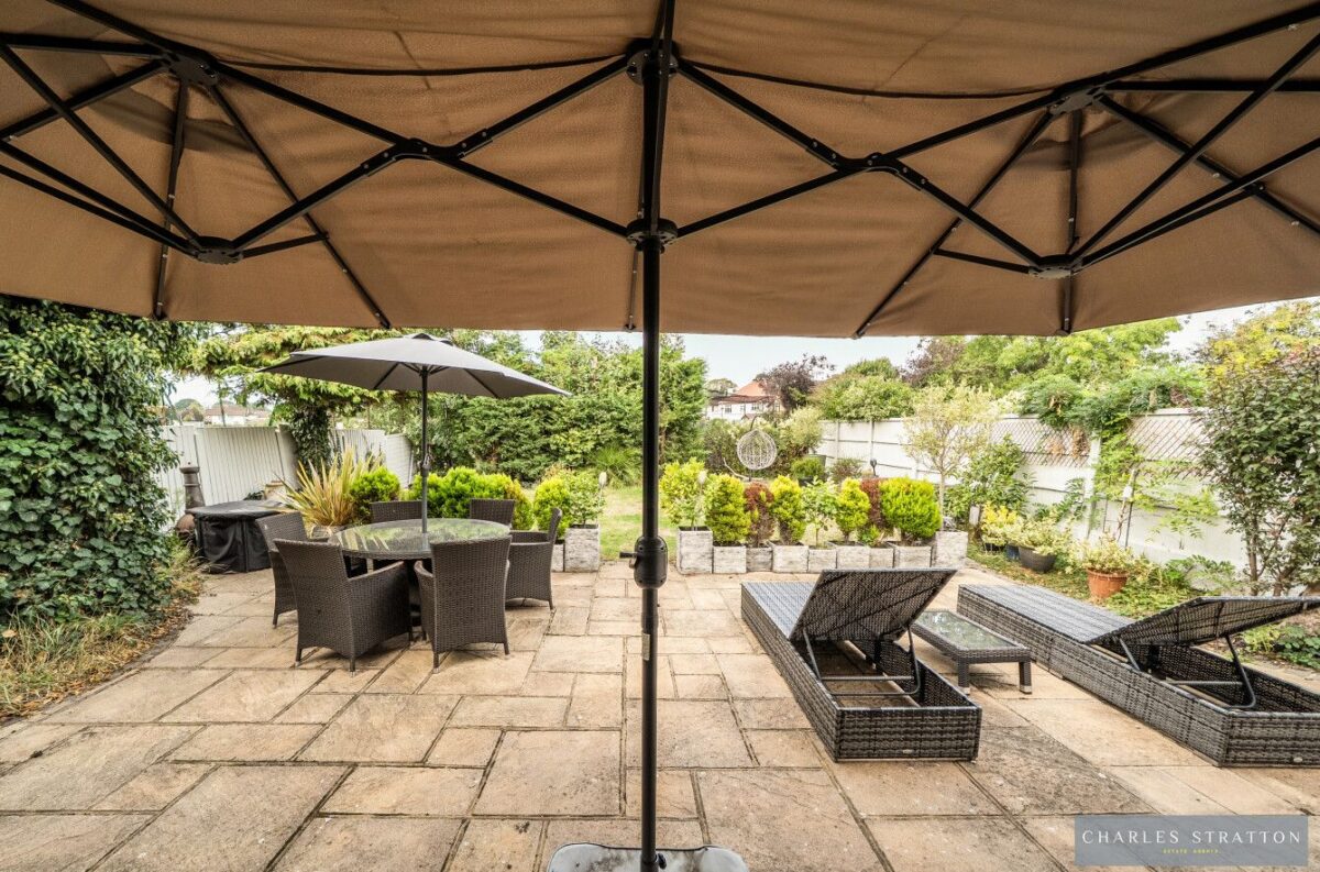 Edward Close, Gidea Park