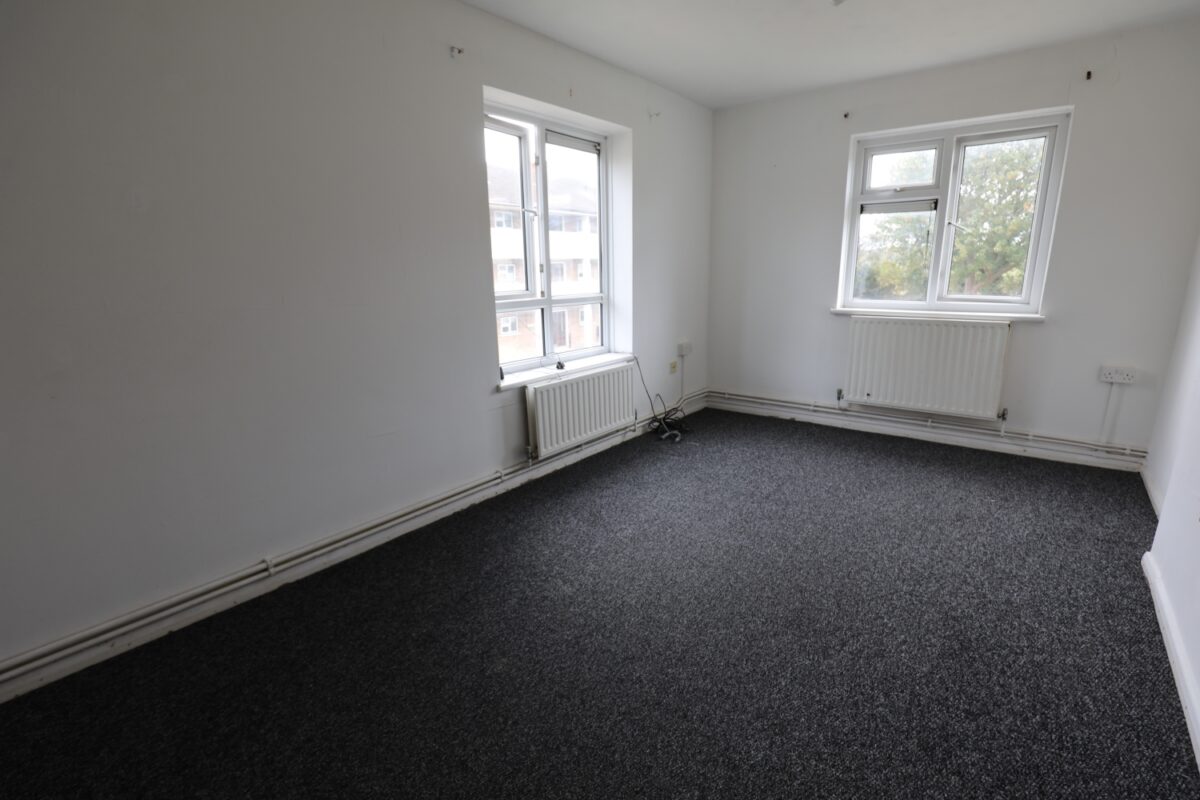 Cross Road, Mawneys, Romford, RM7