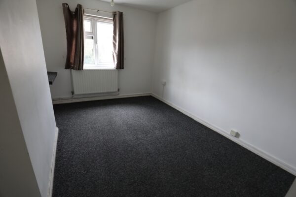 Cross Road, Mawneys, Romford, RM7