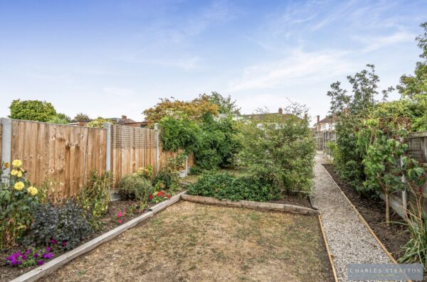 Glenwood Drive, Gidea Park